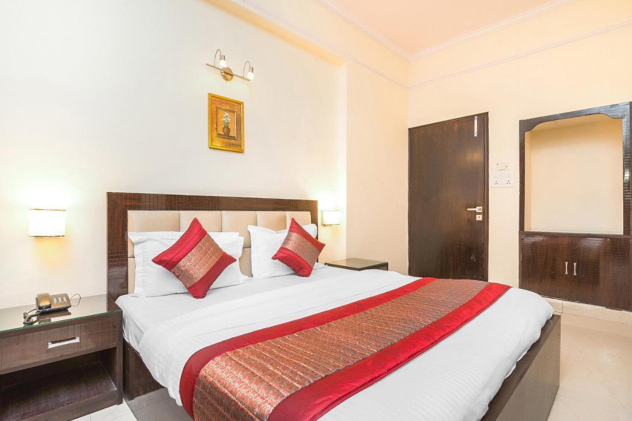 Oyo 14245 Amitabh Guest House New Delhi Extérieur photo