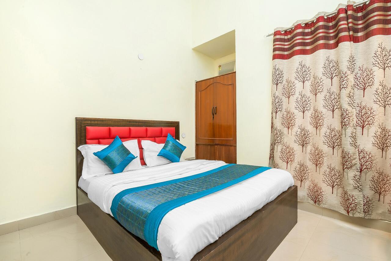 Oyo 14245 Amitabh Guest House New Delhi Extérieur photo
